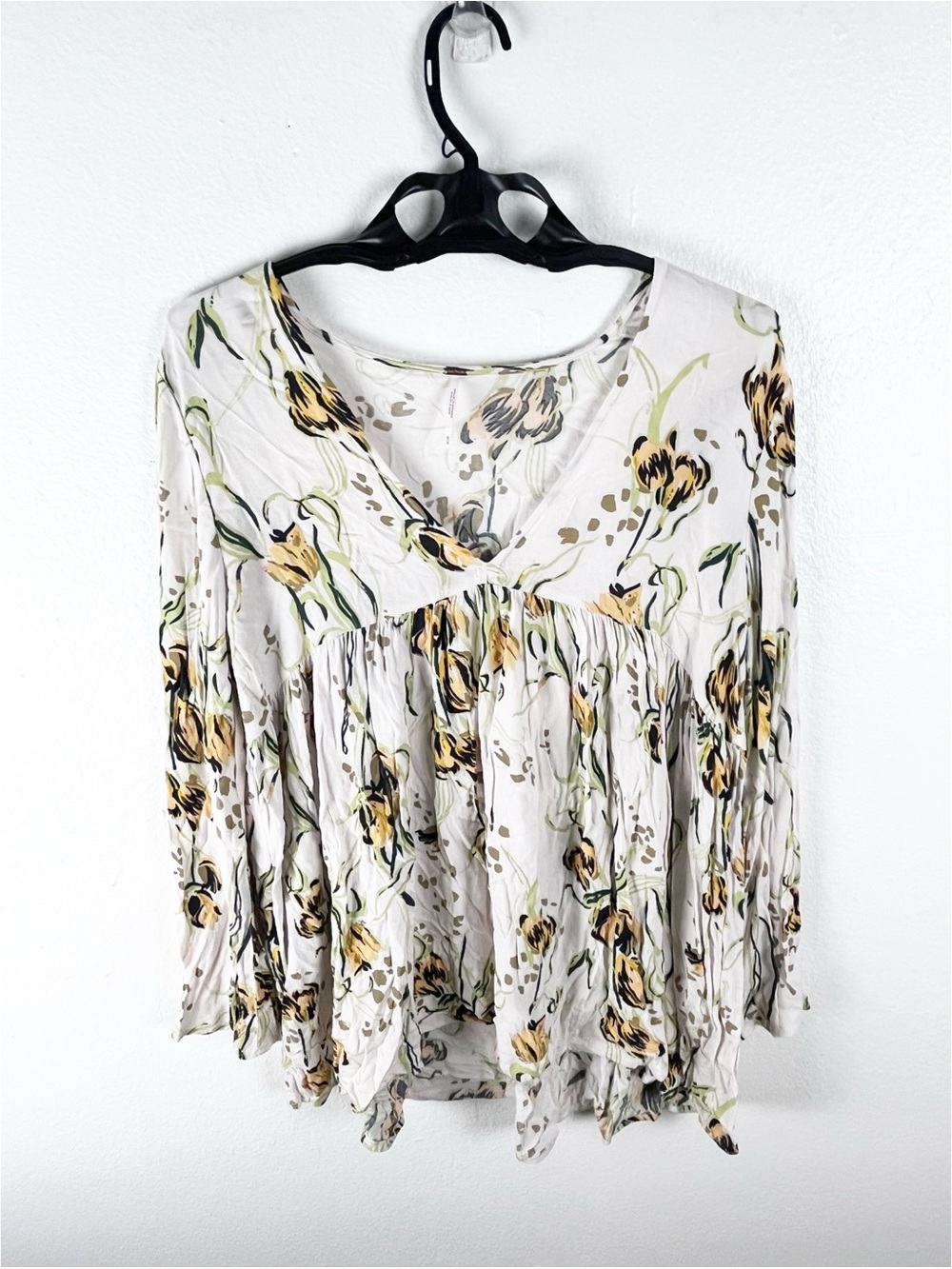 FREE PEOPLE Bella Floral Long Sleeves V-Neck Tunic Top Size Medium Boho Casual